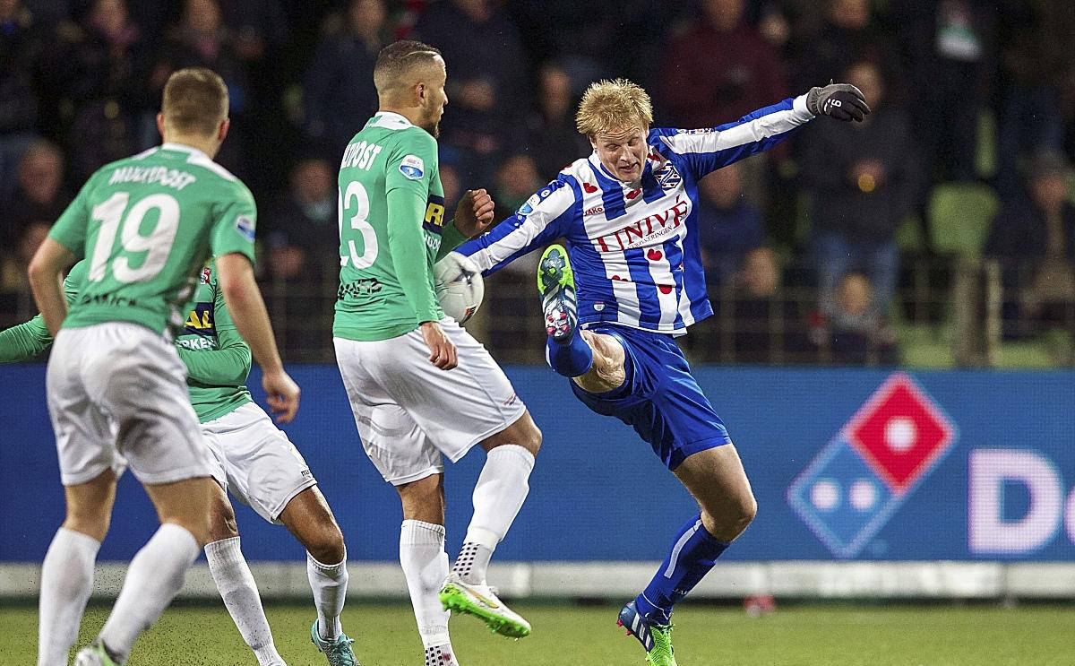 包含国际比赛日那不勒斯备战NBA总决赛；临场应变细节曝光；底气十足；控场能力受关注的词条